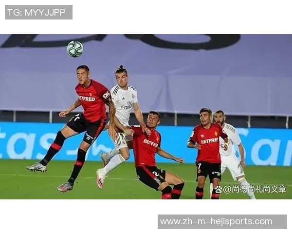 莱万特主场迎战巴萨争夺三分双方战术对决引人关注 莱万特主场迎战巴萨争夺三分双方战术对决引人关注